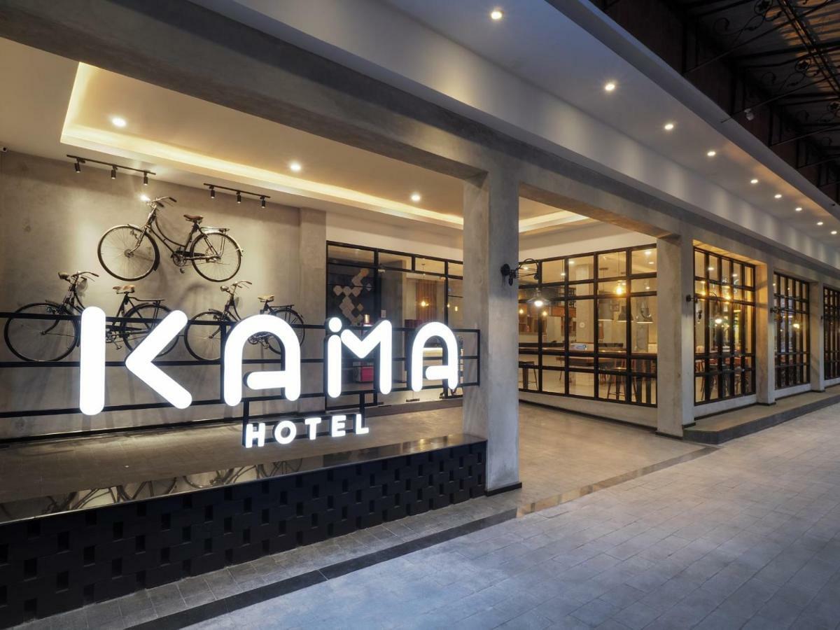 Kama Hotel Medan Exterior photo